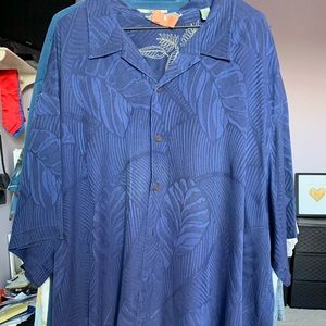💯% silk Tommy Bahama shirt